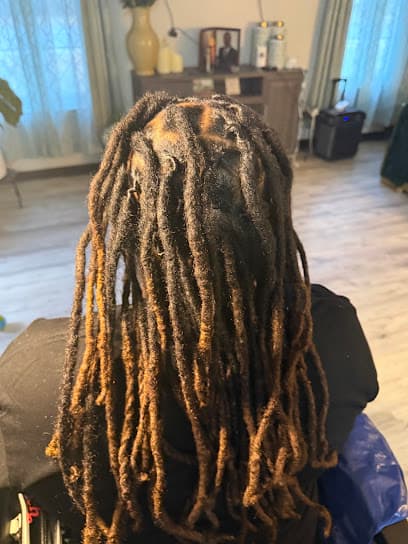 Deja vu Honey locs
