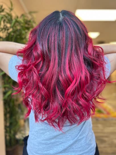 The District Hair Lounge